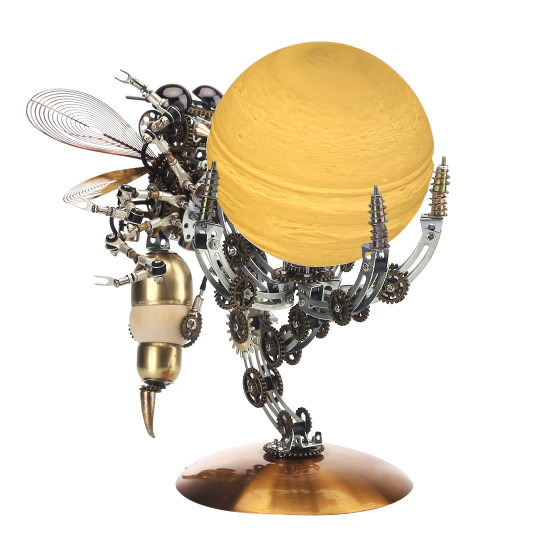 628pcs steampunk mechanical metal wasp on glow jupiter moon planet series