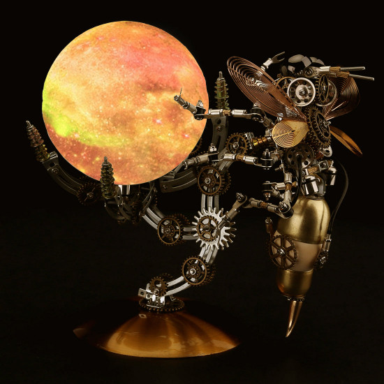 628pcs steampunk mechanical metal wasp on glow jupiter moon planet series