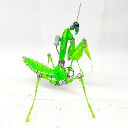 green mantis steampunk bug  assembled model kits metal 3d  sculpture crafts